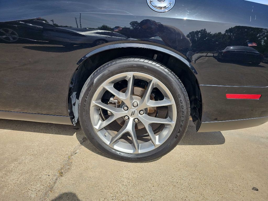 2023 Dodge Challenger Image 11