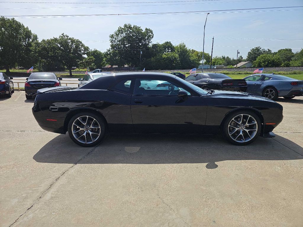 2023 Dodge Challenger Image 3