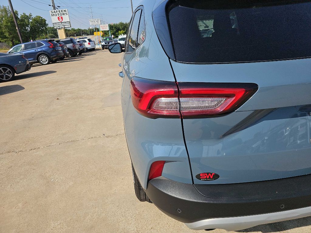 2025 Ford Escape Image 9