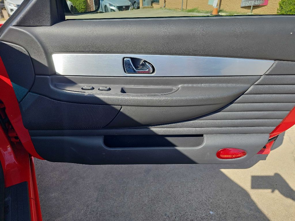2002 Ford Thunderbird Image 14