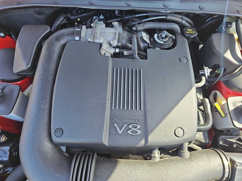 2002 Ford Thunderbird Image 30