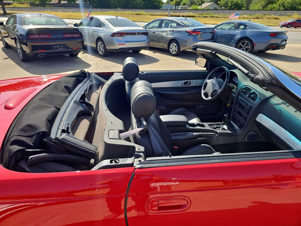 2002 Ford Thunderbird Image 36