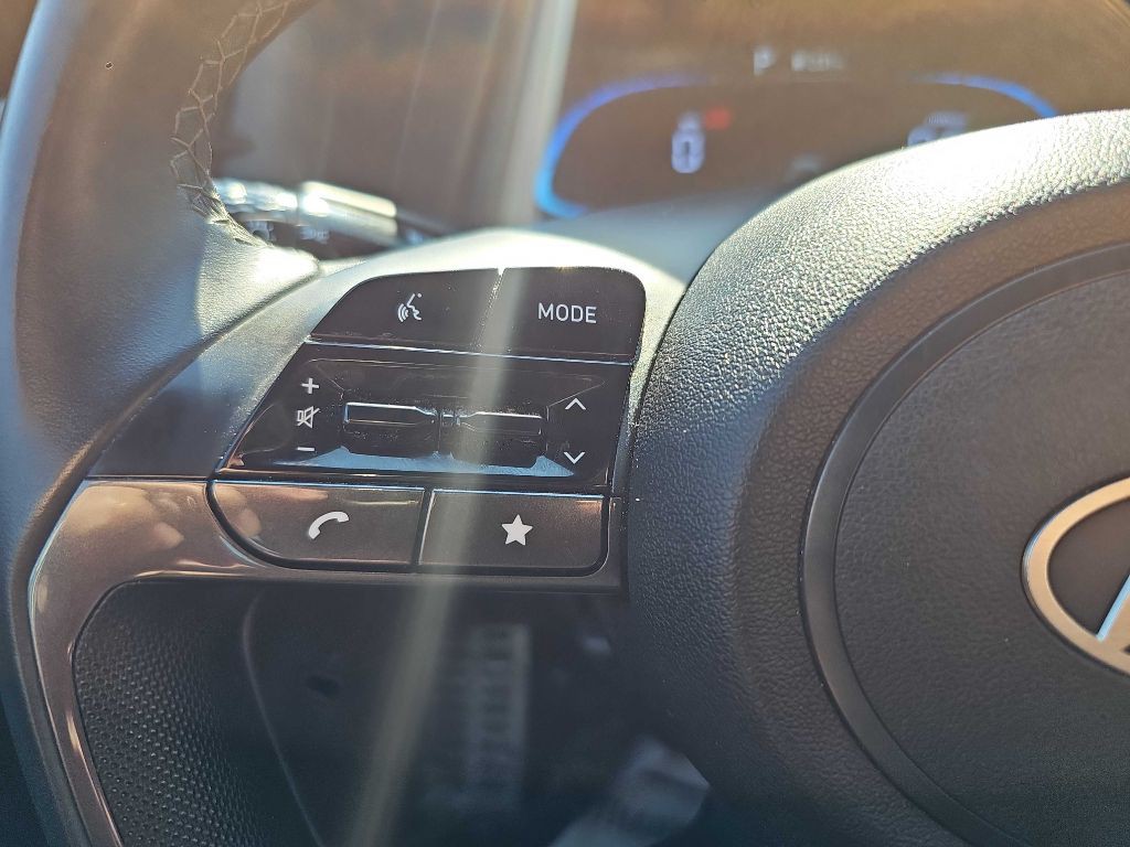 2025 Hyundai Elantra Image 26
