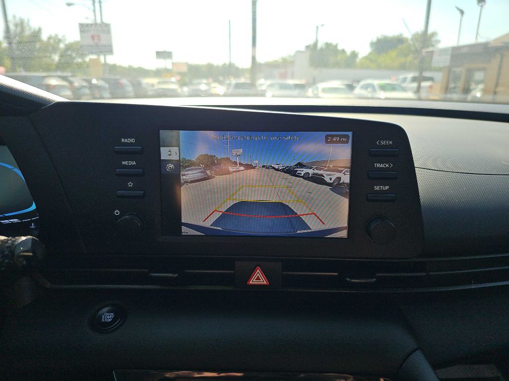 2025 Hyundai Elantra Image 28