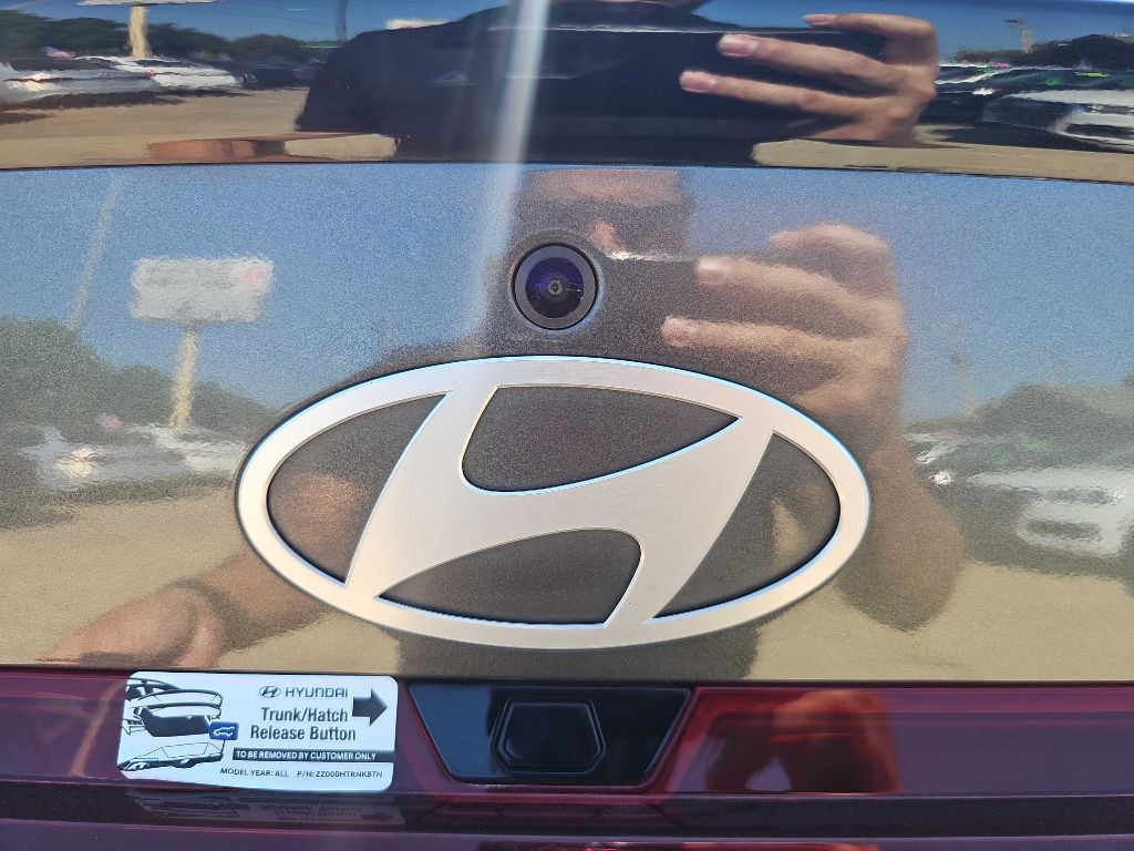 2025 Hyundai Elantra Image 29