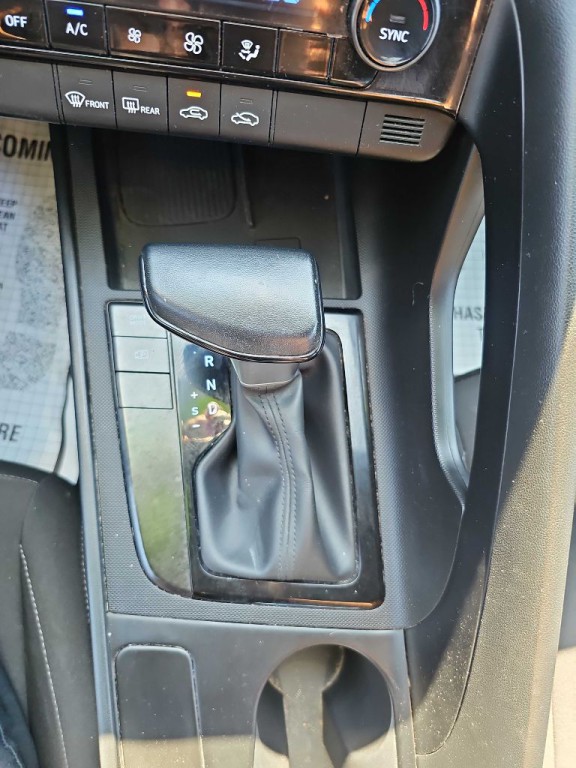 2025 Hyundai Elantra Image 30