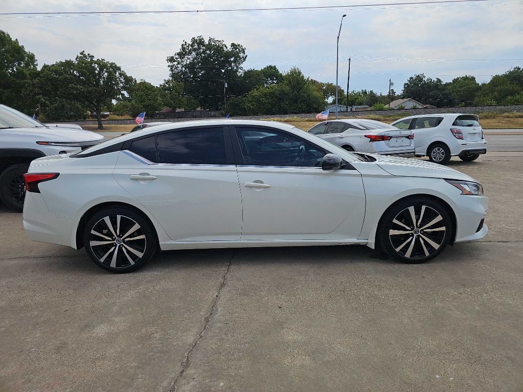 2022 Nissan Altima Image 5