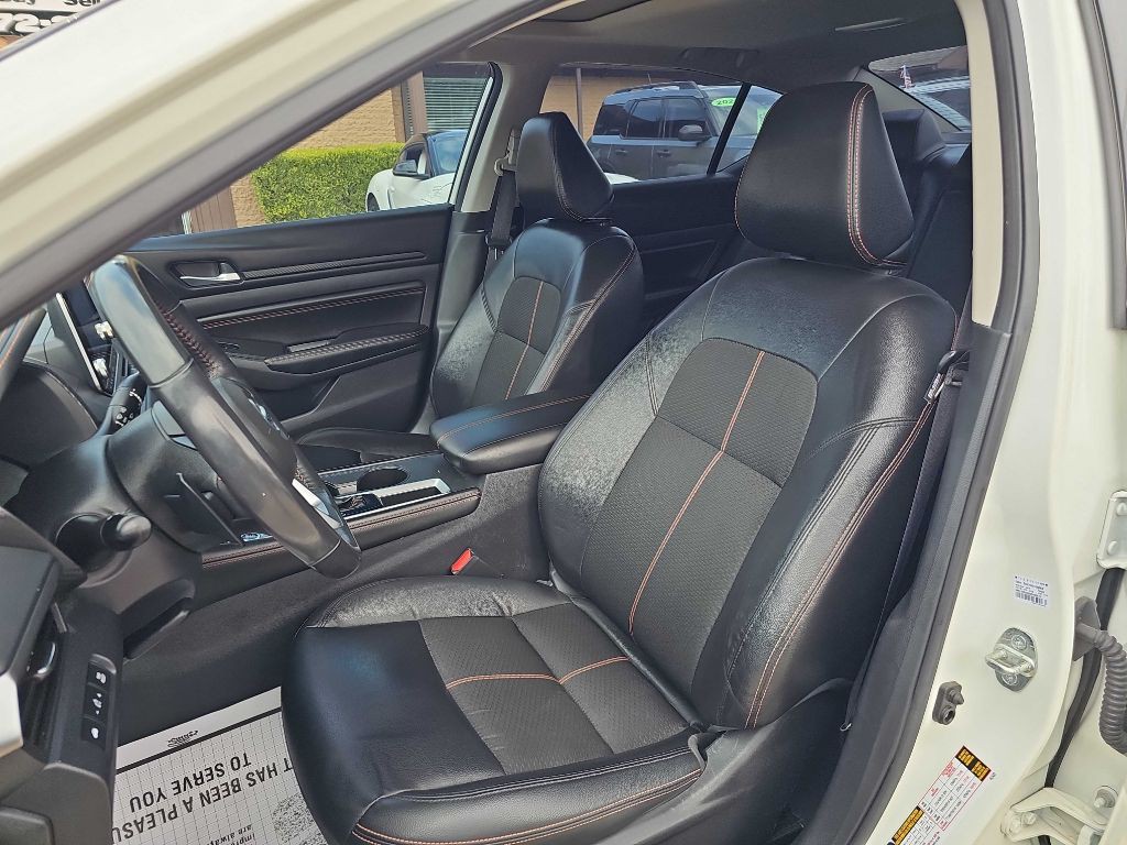 2022 Nissan Altima Image 13