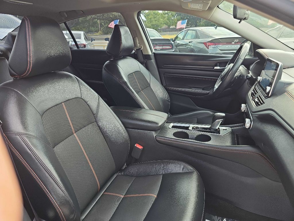 2022 Nissan Altima Image 20