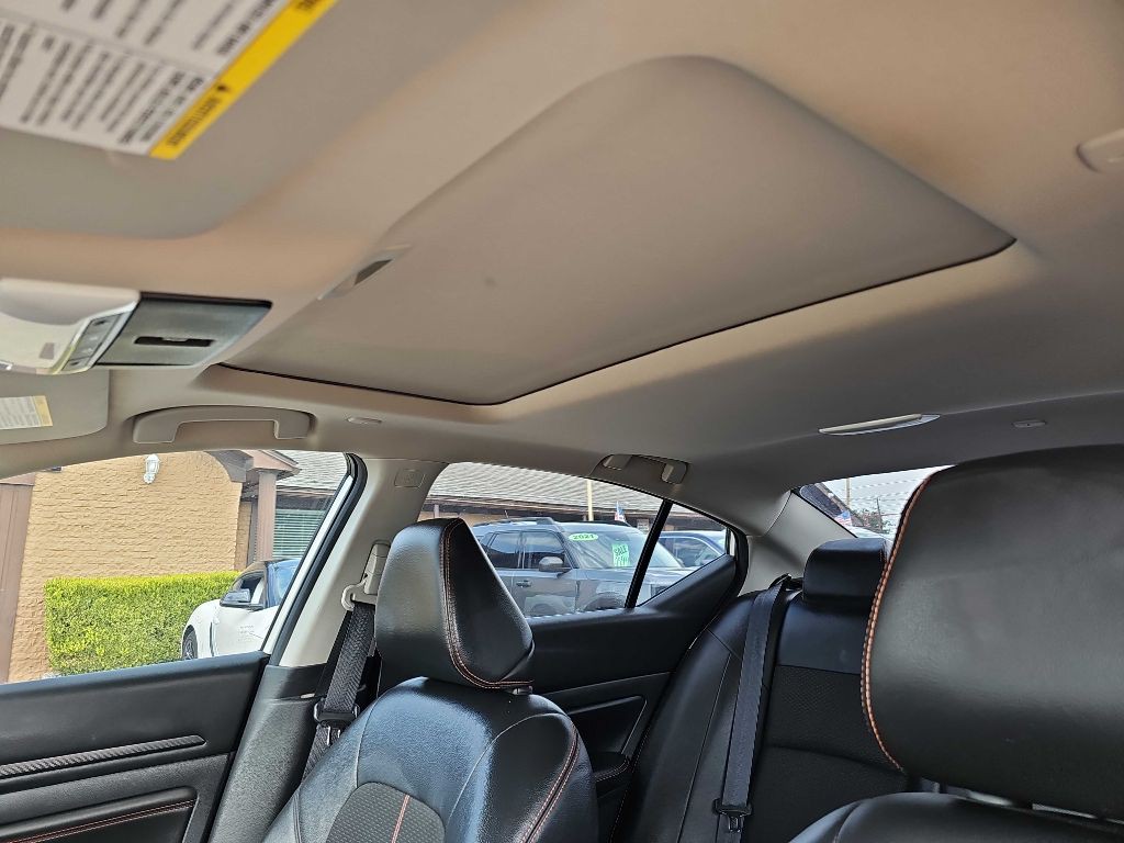 2022 Nissan Altima Image 33