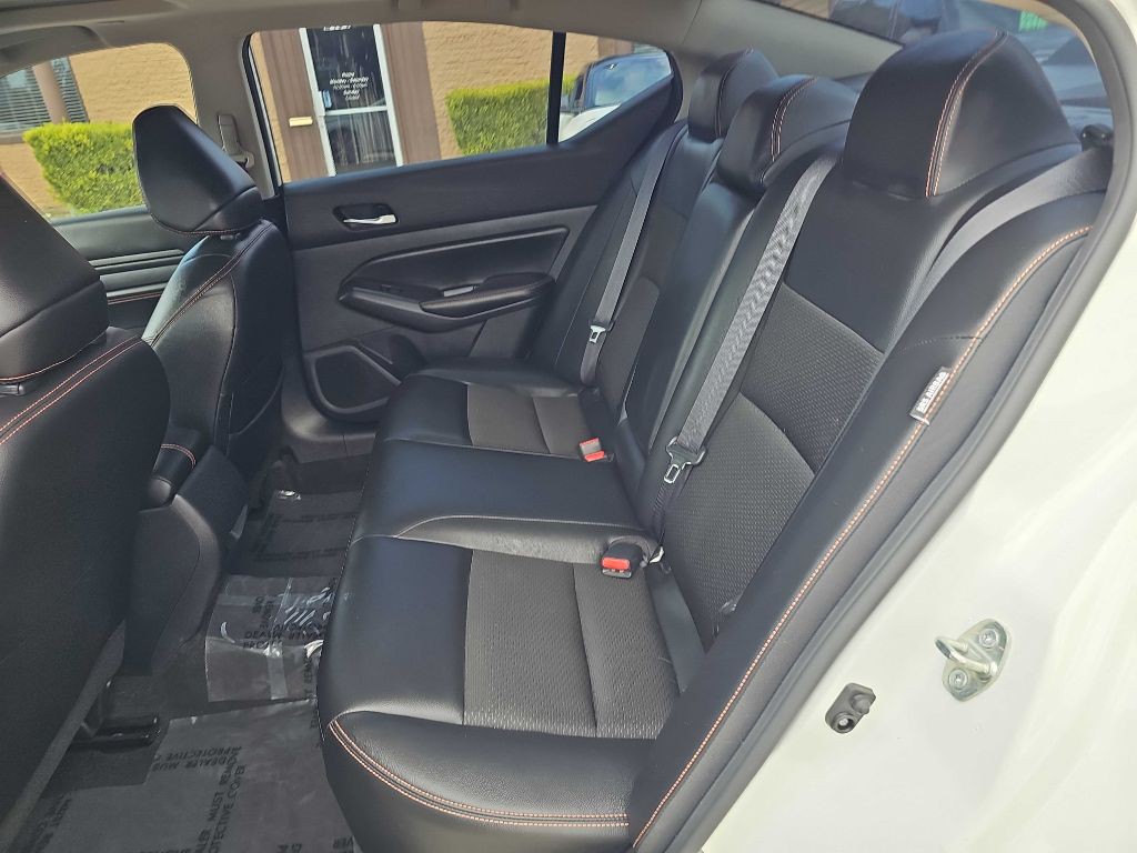 2022 Nissan Altima Image 42