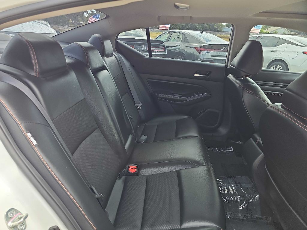 2022 Nissan Altima Image 44