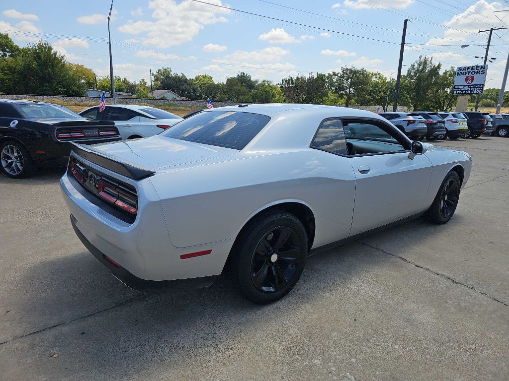 2023 Dodge Challenger Image 3