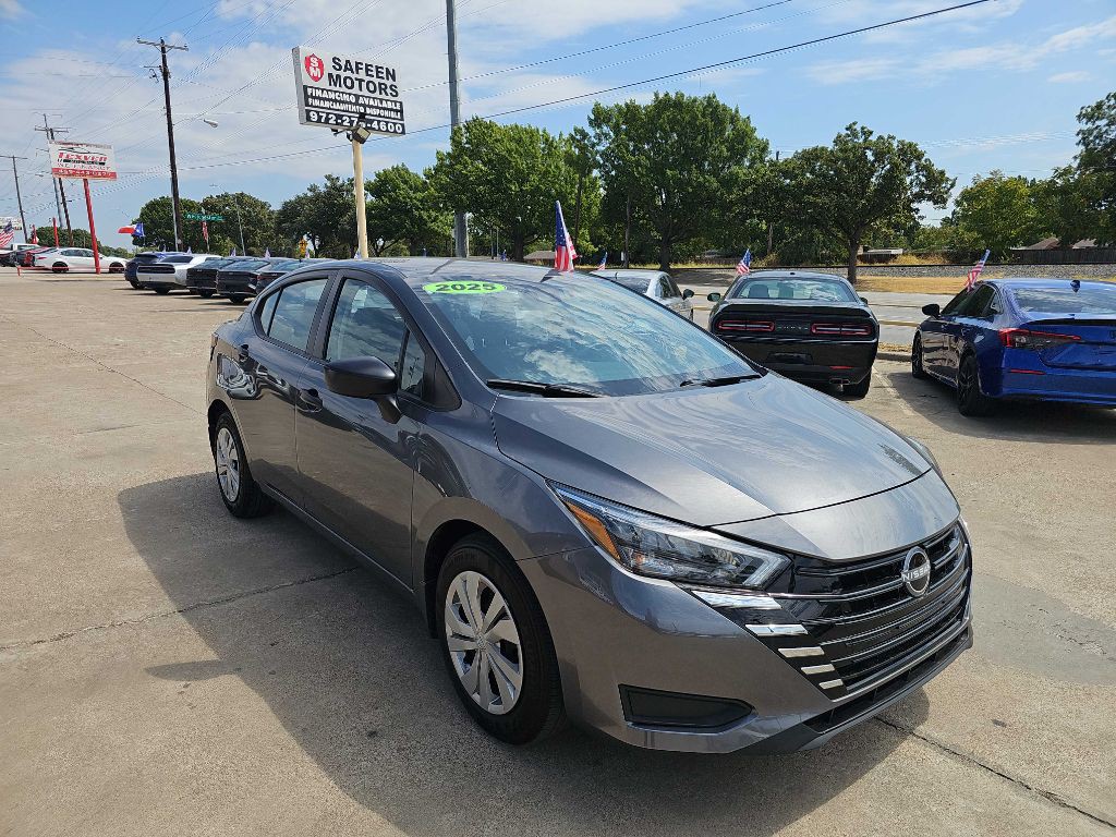 2025 Nissan Versa Image 1