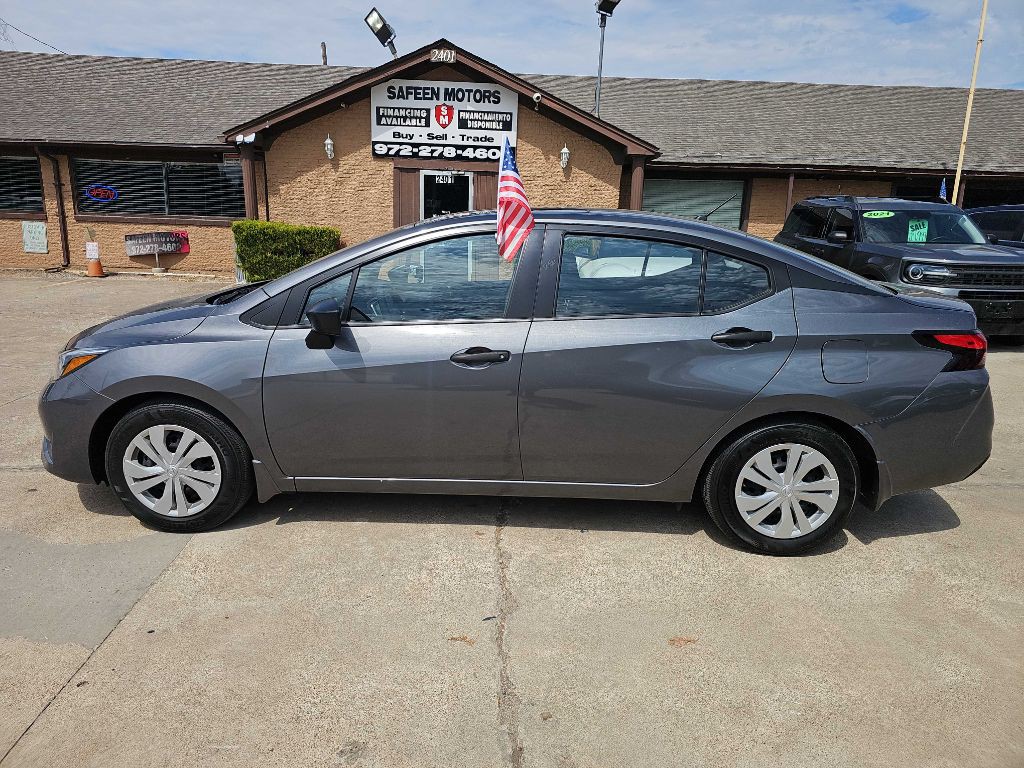 2025 Nissan Versa Image 6