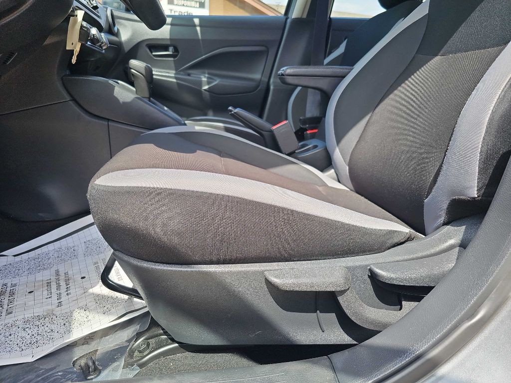 2025 Nissan Versa Image 21