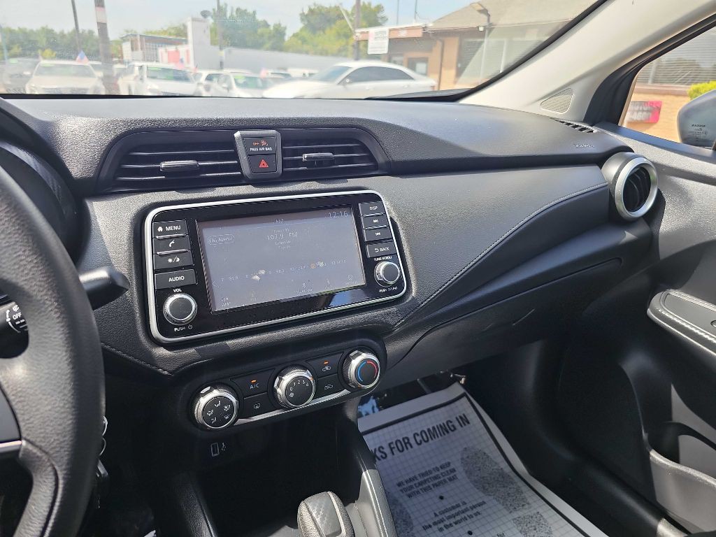 2025 Nissan Versa Image 25