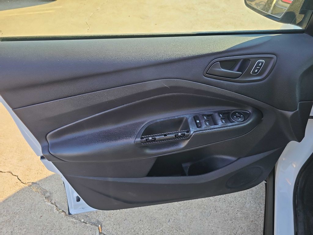 2017 Ford Escape Image 13
