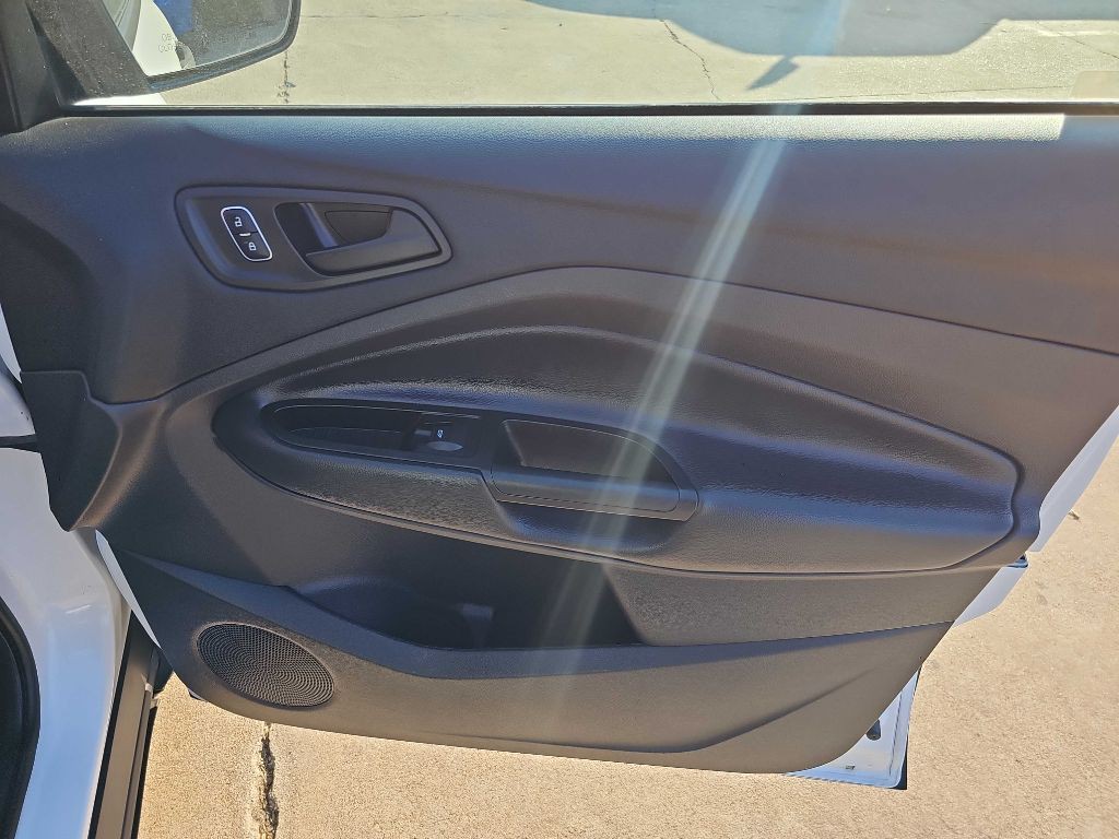 2017 Ford Escape Image 17