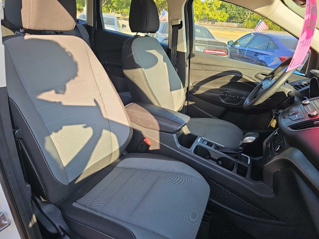 2017 Ford Escape Image 19