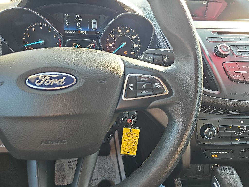2017 Ford Escape Image 24