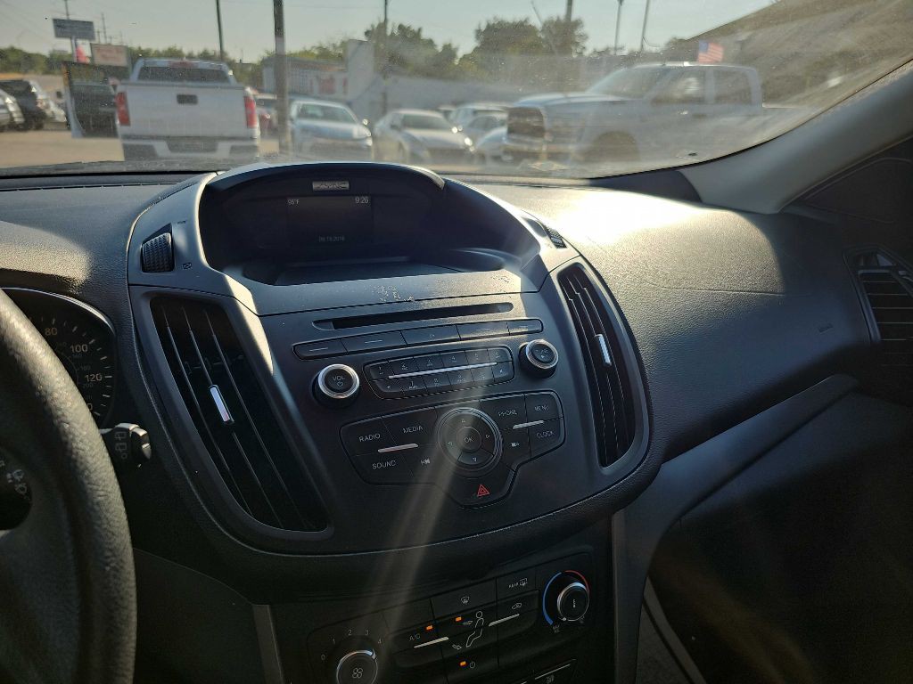 2017 Ford Escape Image 25