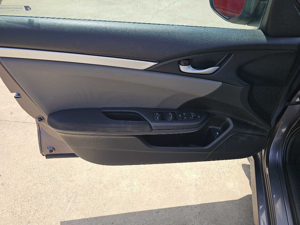 2017 Honda Civic Image 13