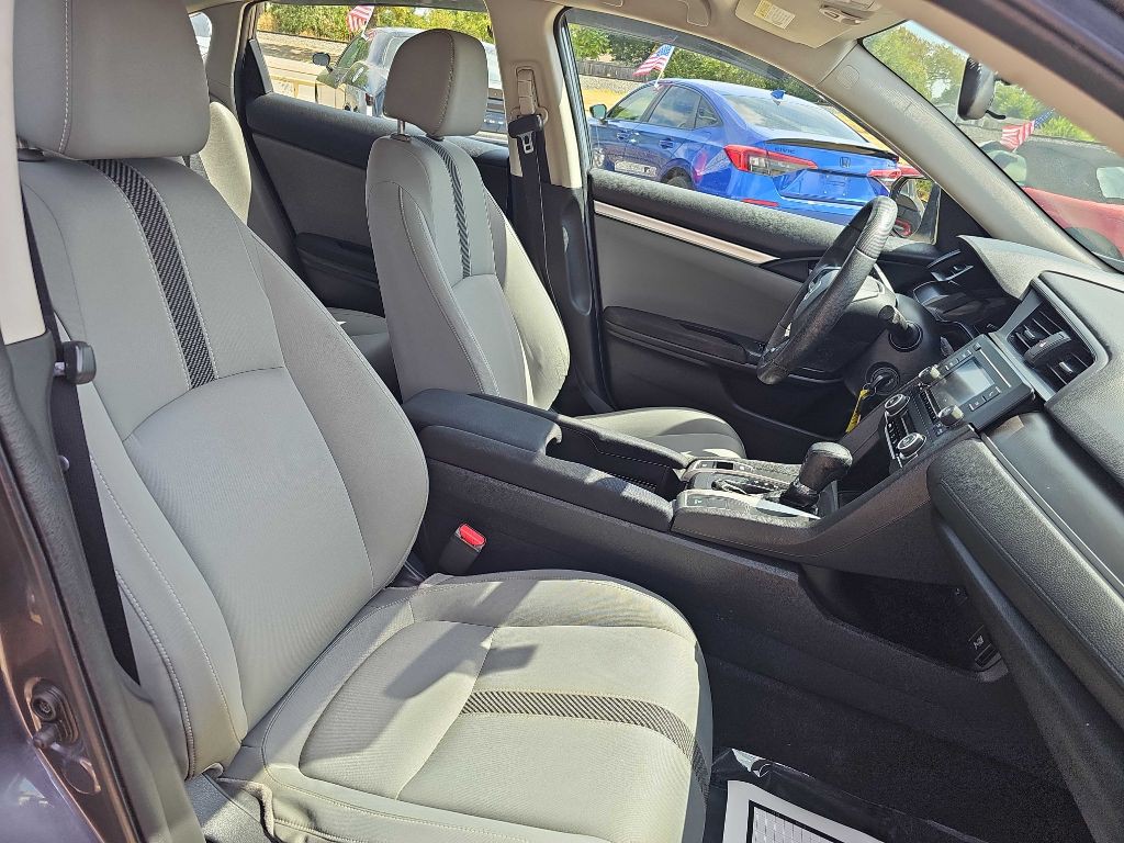 2017 Honda Civic Image 19