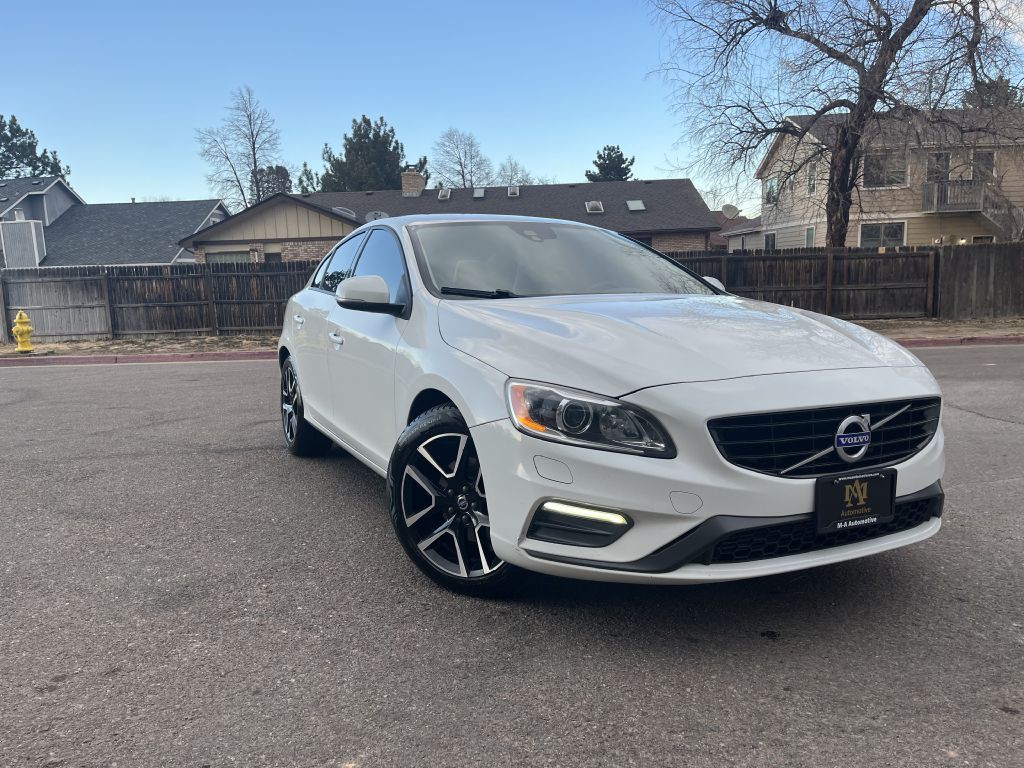 2017 Volvo S60 Image 1