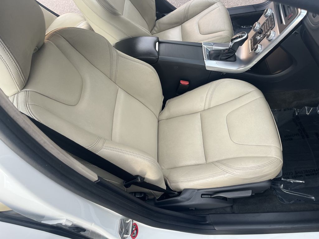 2017 Volvo S60 Image 20