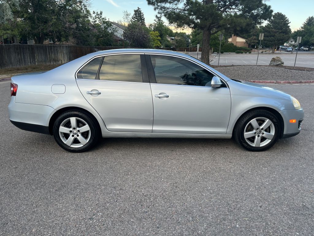 2009 Volkswagen Jetta Image 2