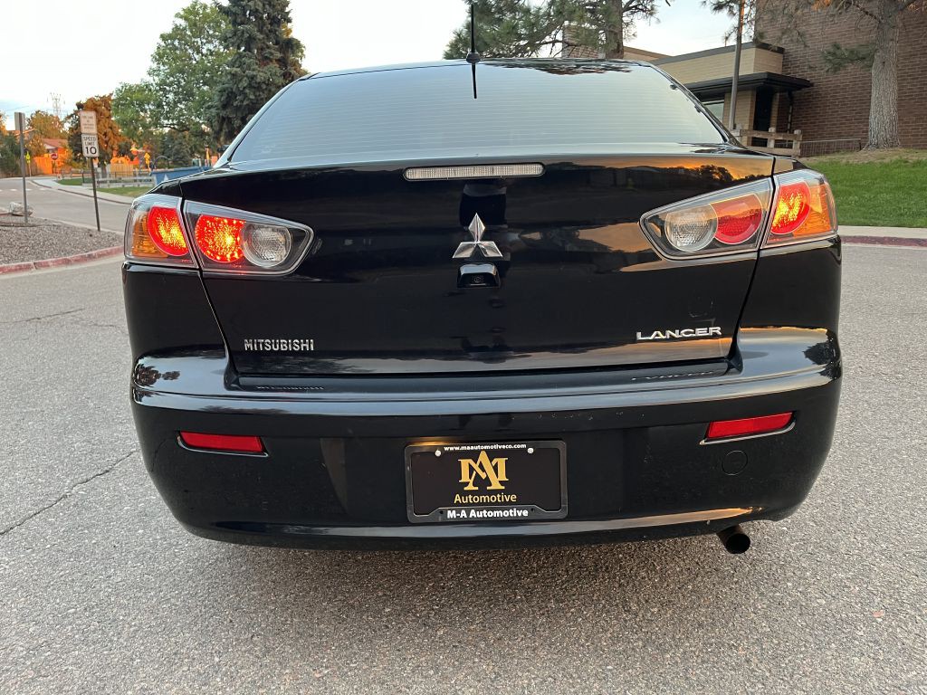 2017 Mitsubishi Lancer Image 4