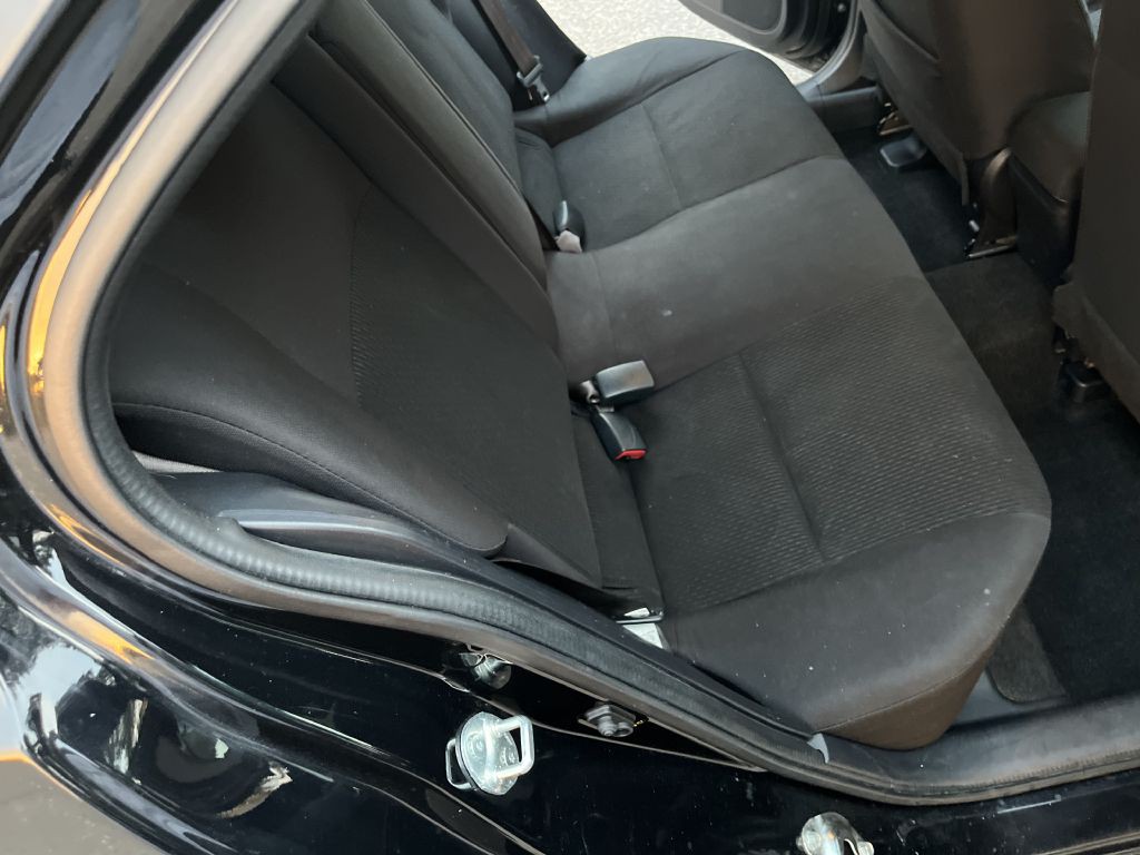 2017 Mitsubishi Lancer Image 20
