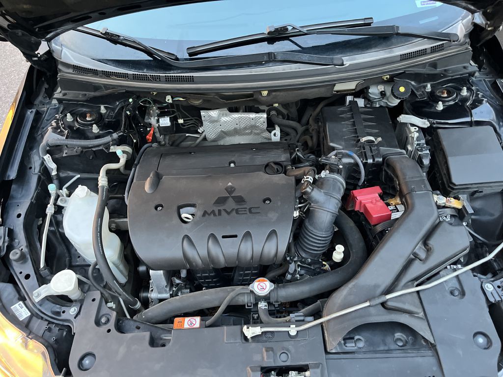 2017 Mitsubishi Lancer Image 24