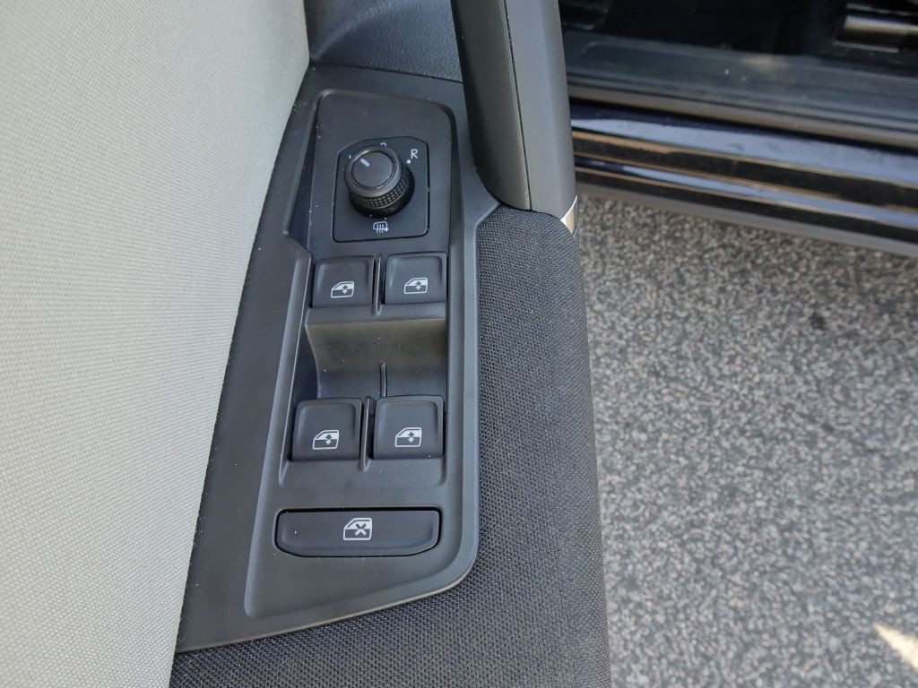 2020 Volkswagen Tiguan Image 12