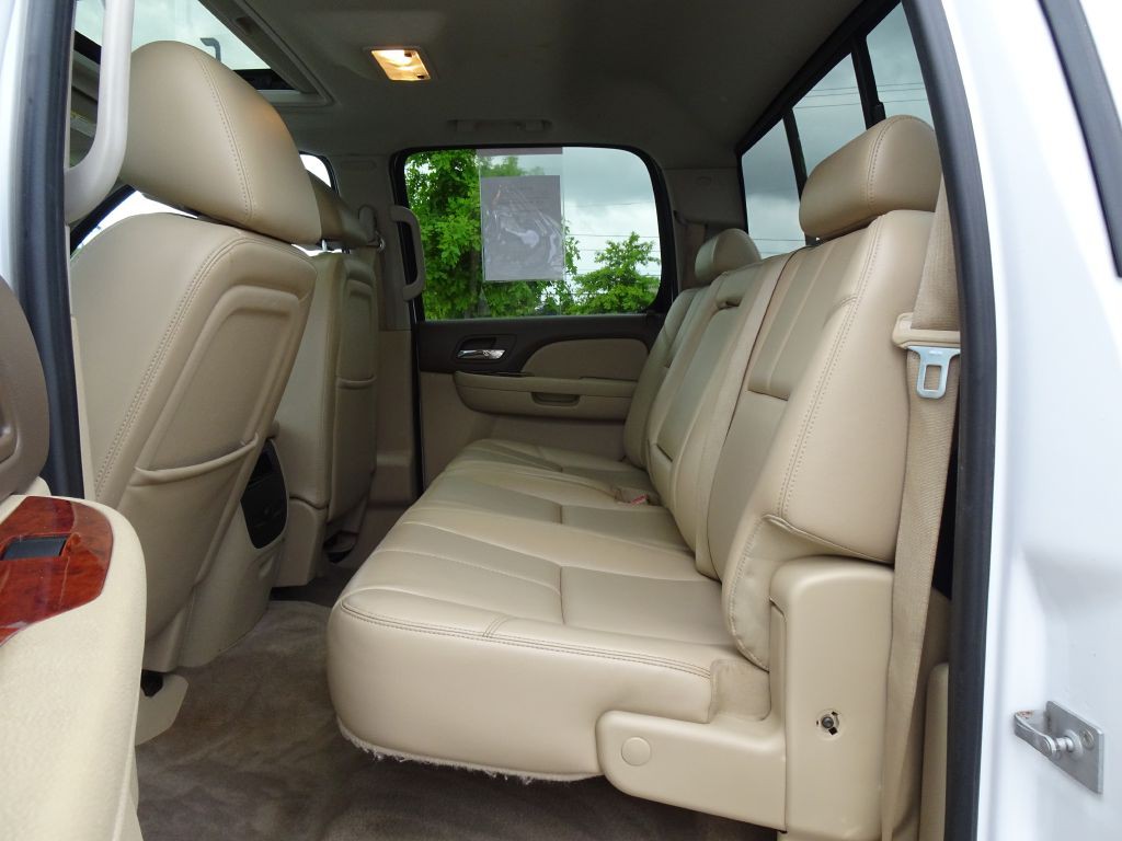 2011 Chevrolet Silverado 1500 Image 13