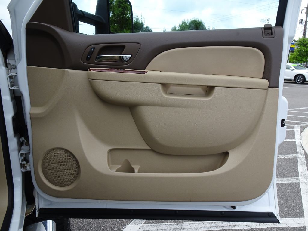 2011 Chevrolet Silverado 1500 Image 16