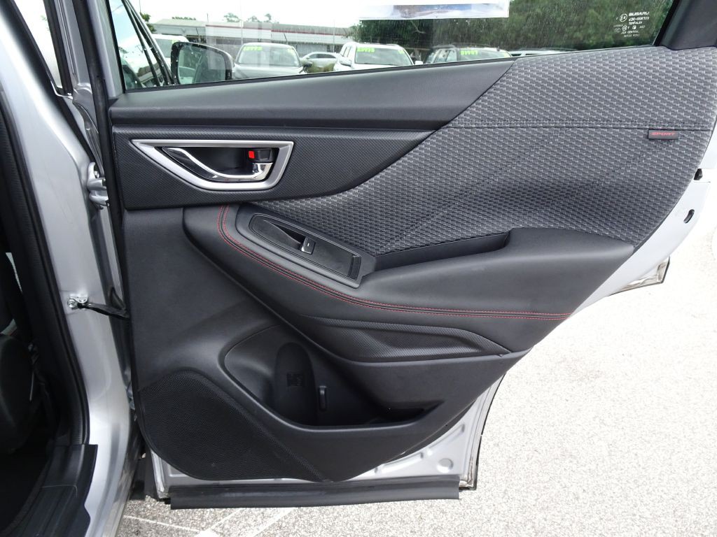 2019 Subaru Forester Image 17