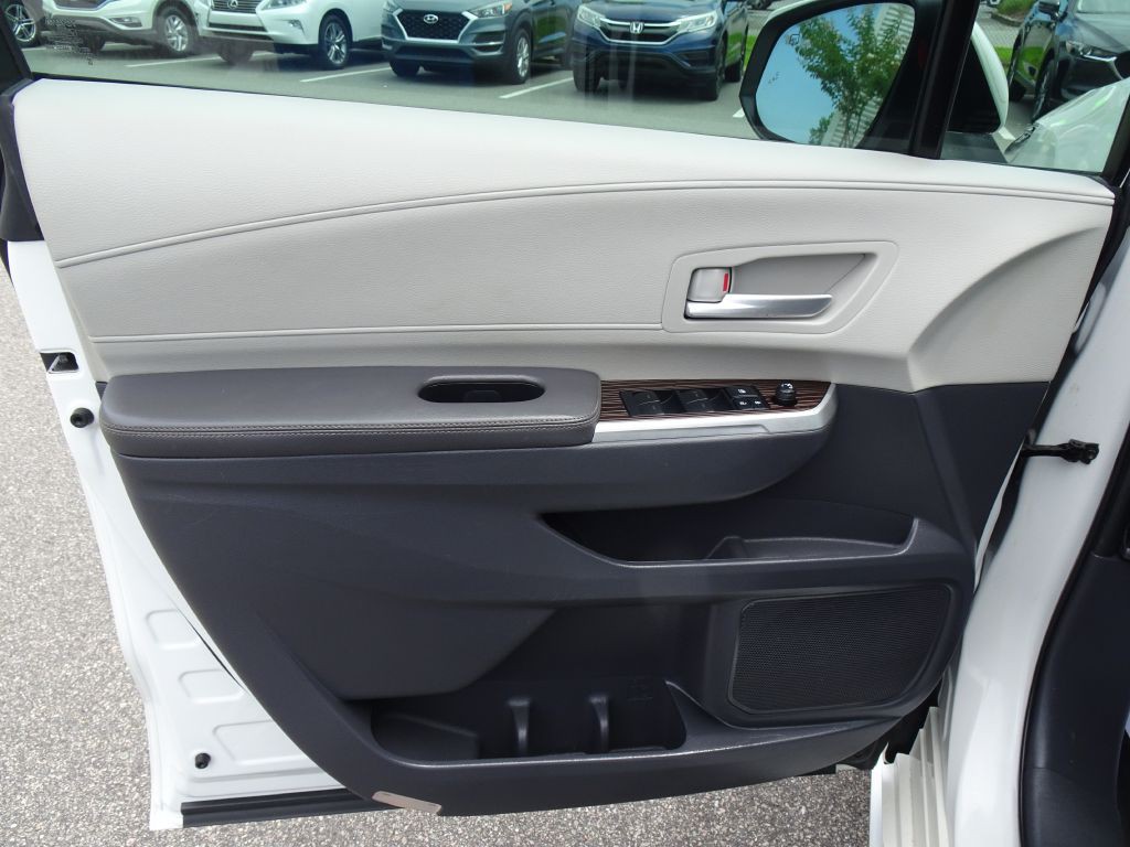 2021 Toyota Sienna Image 11