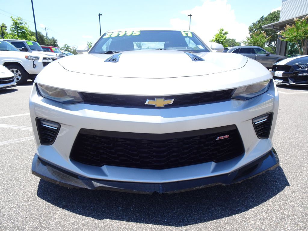 2017 Chevrolet Camaro Image 8