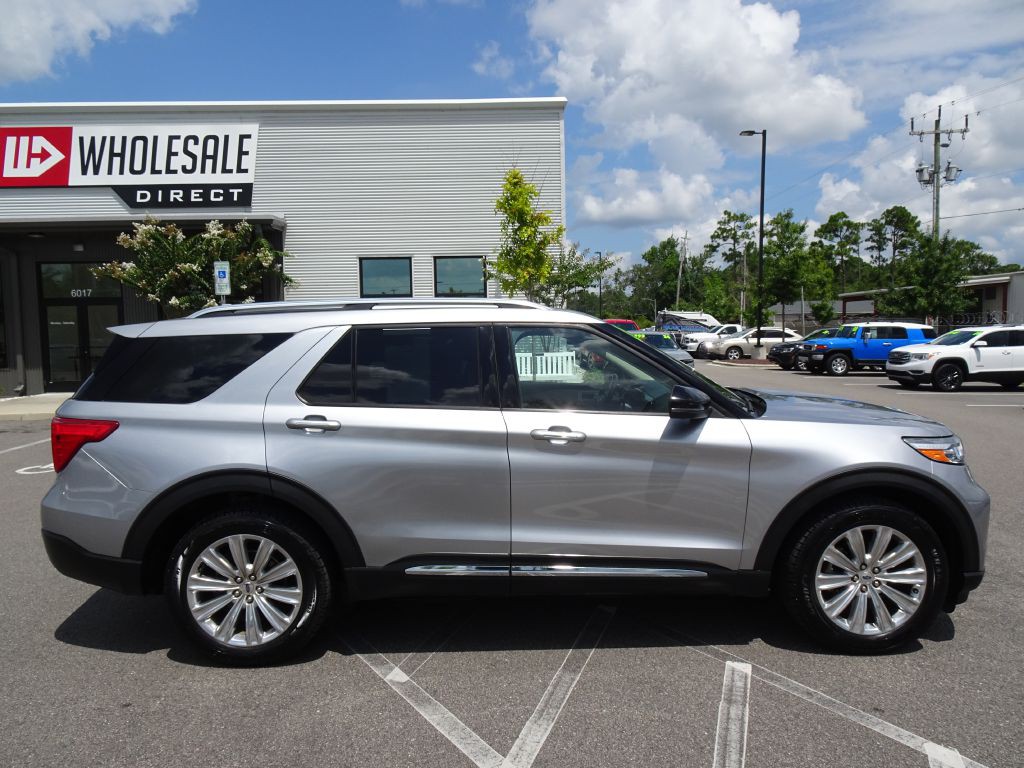 2020 Ford Explorer Image 2