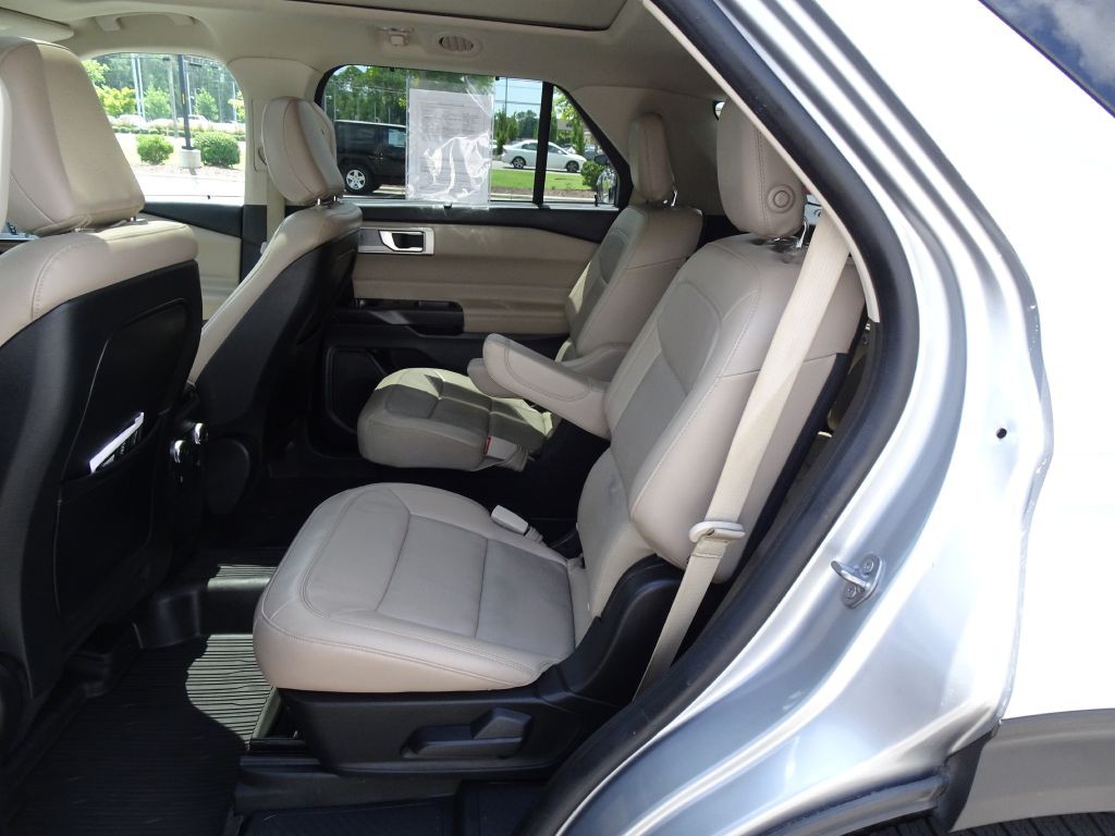 2020 Ford Explorer Image 13