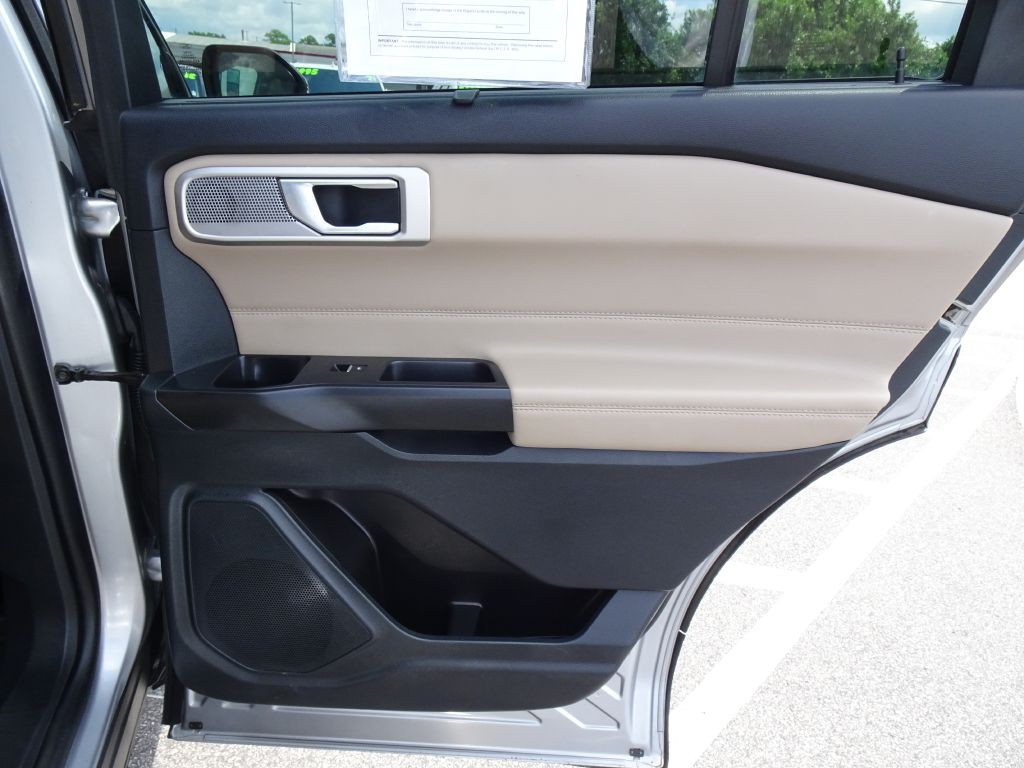 2020 Ford Explorer Image 19