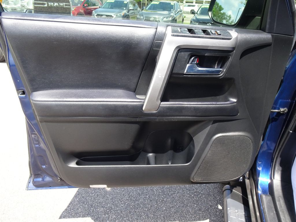 2022 Toyota 4Runner Image 11
