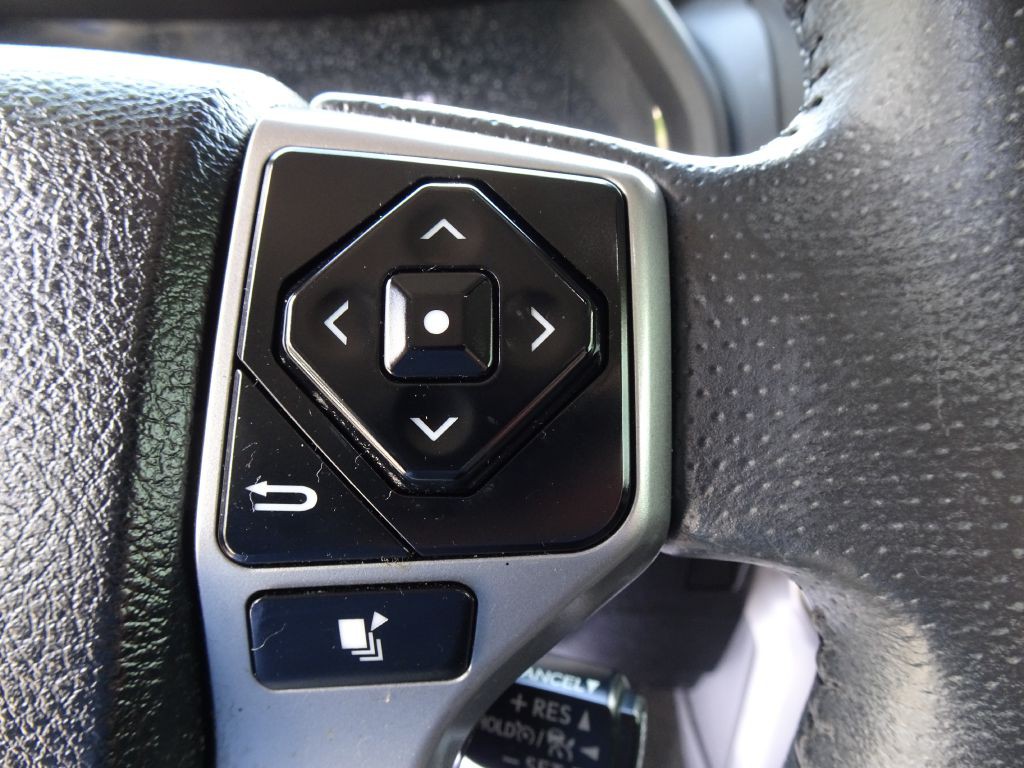 2022 Toyota 4Runner Image 27