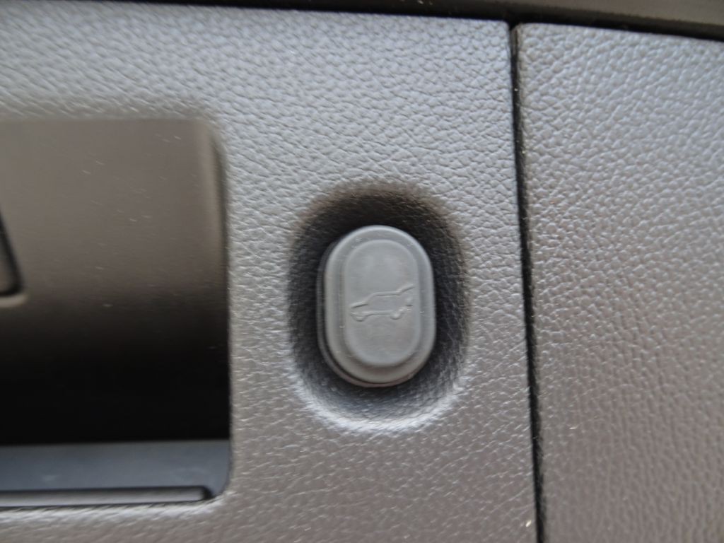2018 GMC Yukon Image 36