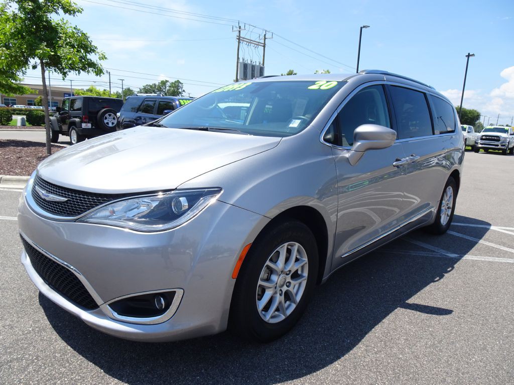 2020 Chrysler Pacifica Image 7