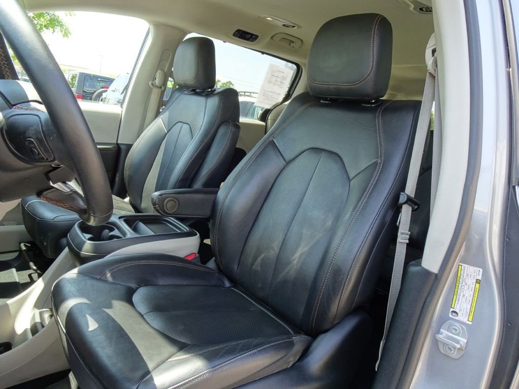 2020 Chrysler Pacifica Image 10