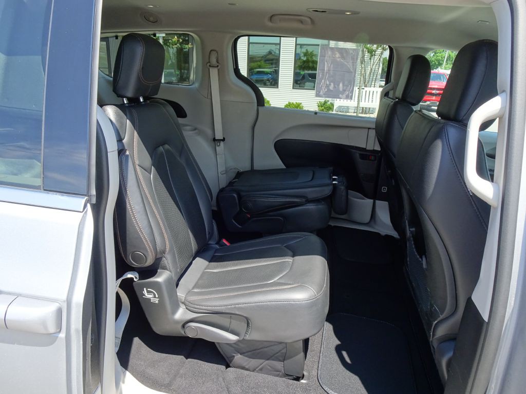 2020 Chrysler Pacifica Image 18