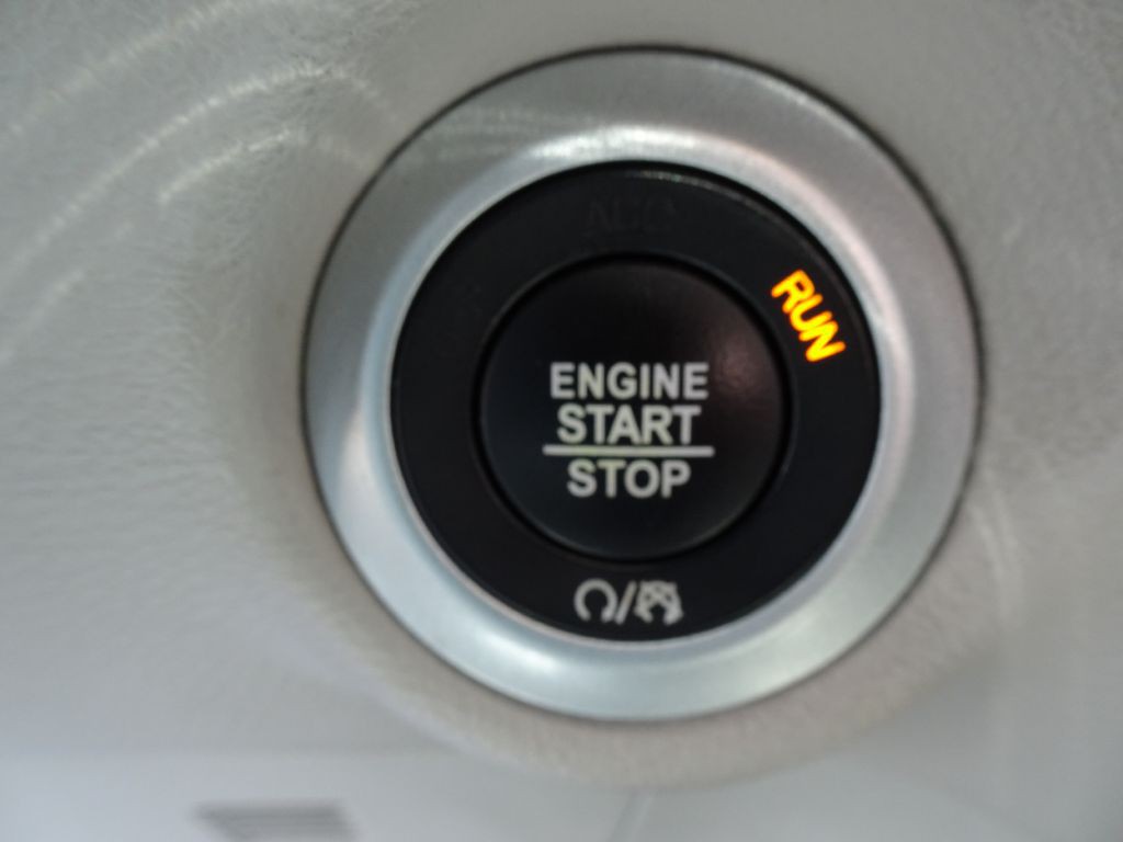 2020 Chrysler Pacifica Image 24
